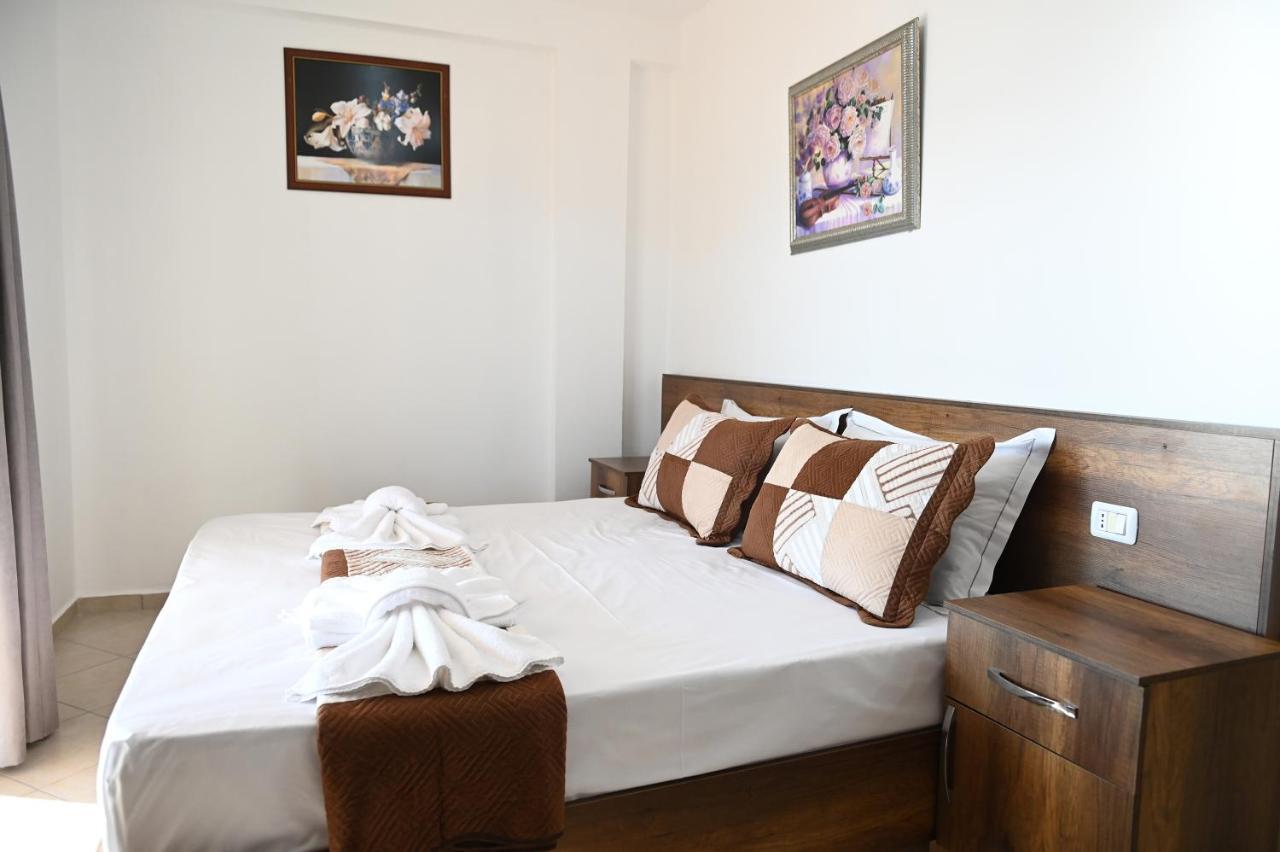 Vila Oxinn Kryemëdhej 外观 照片