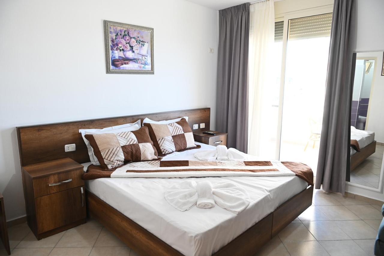 Vila Oxinn Kryemëdhej 外观 照片