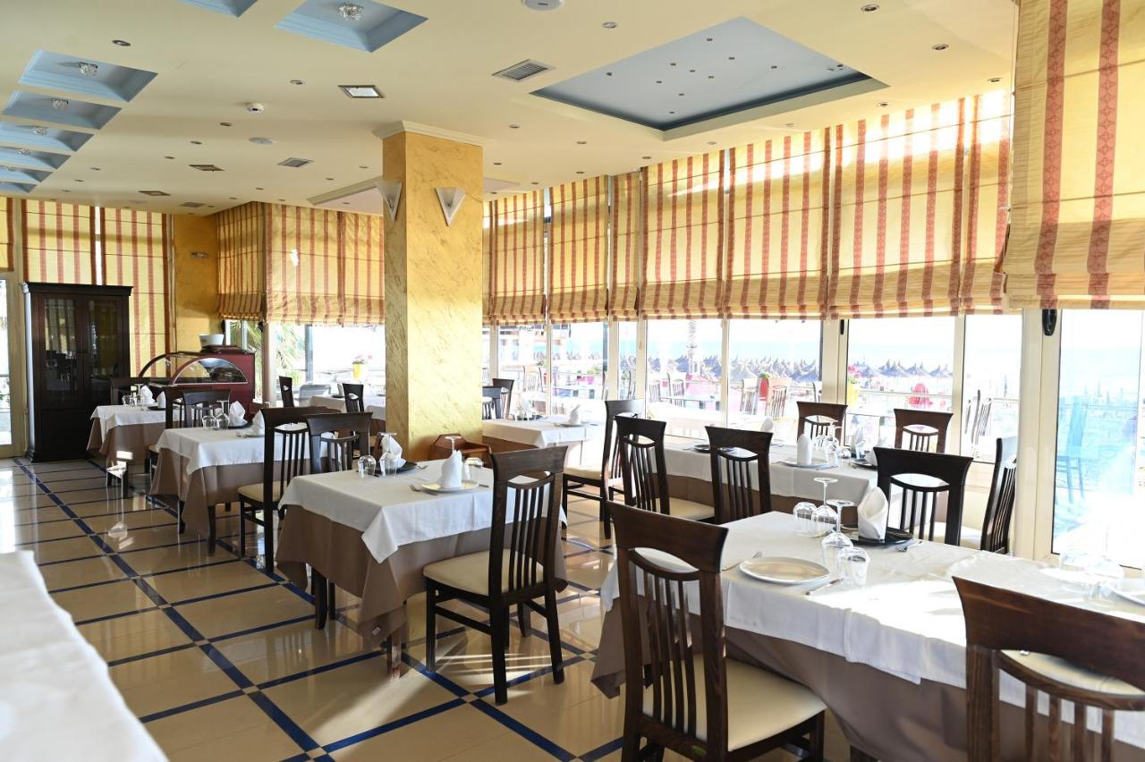 Vila Oxinn Kryemëdhej 外观 照片